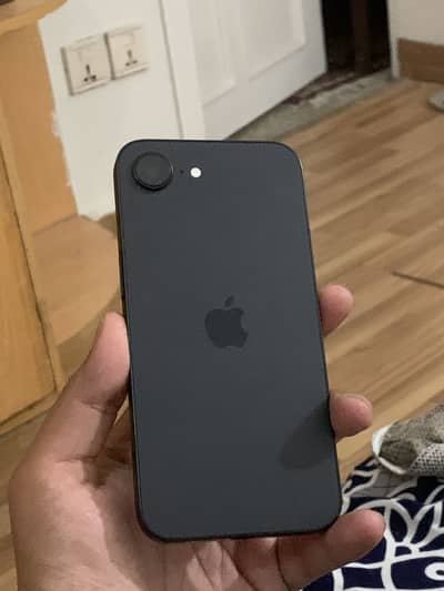 Apple iPhone 16e