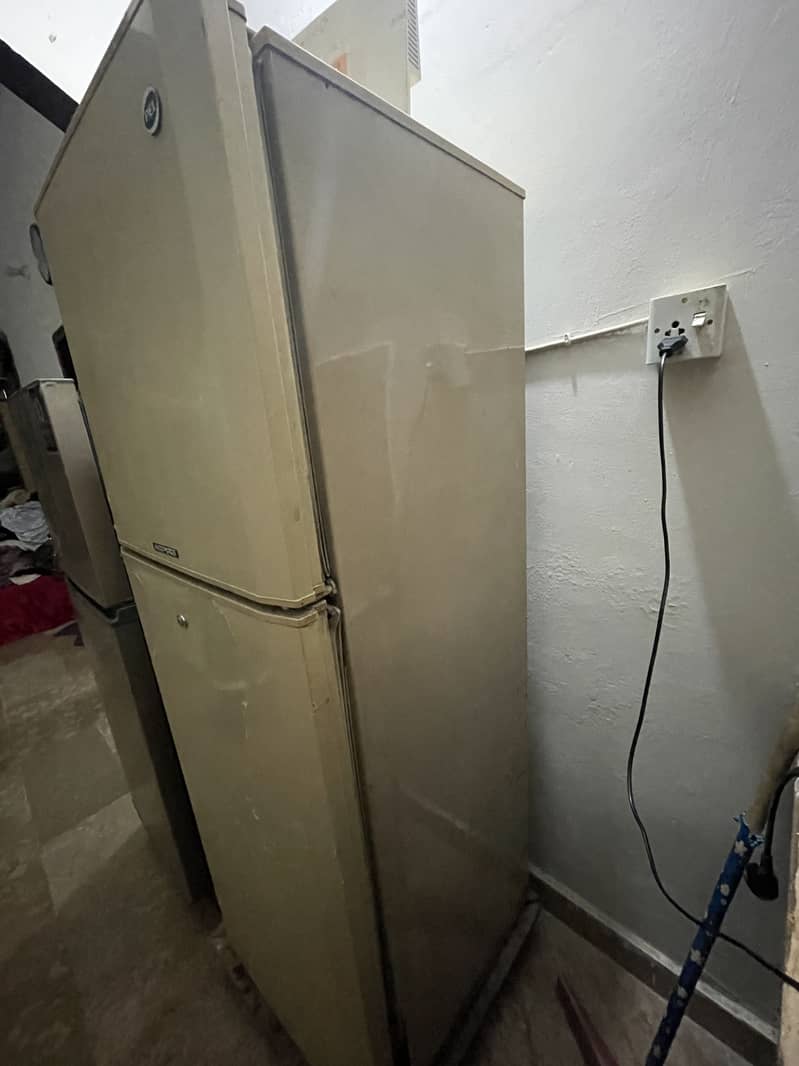 P E L fridge 1