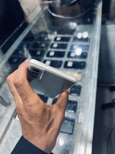 Samsung Mobile S21 FE