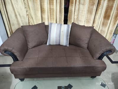 sofa in very good condition