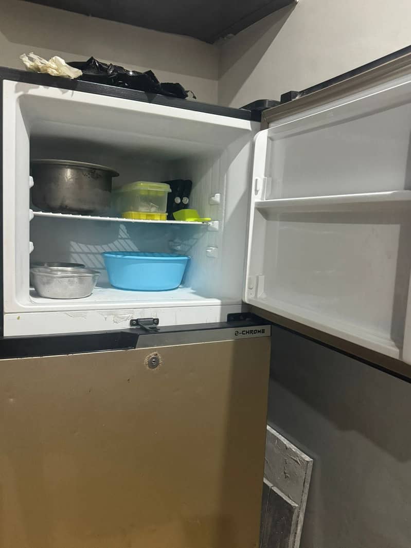 Dawlance fridge 0