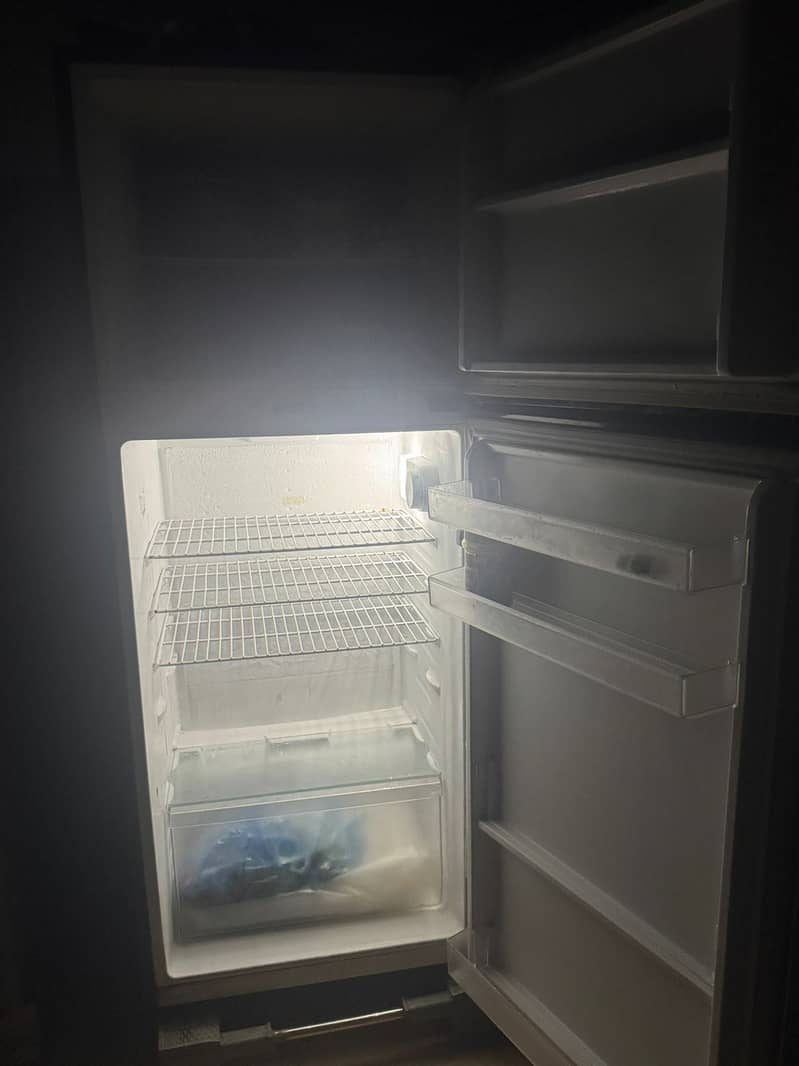 Dawlance fridge 4