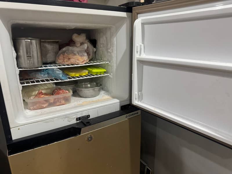 Dawlance fridge 6
