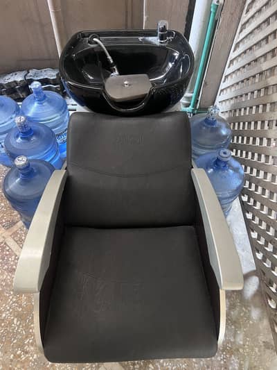 Hair wash chair