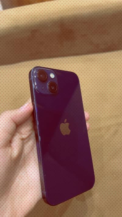 Apple iPhone 13