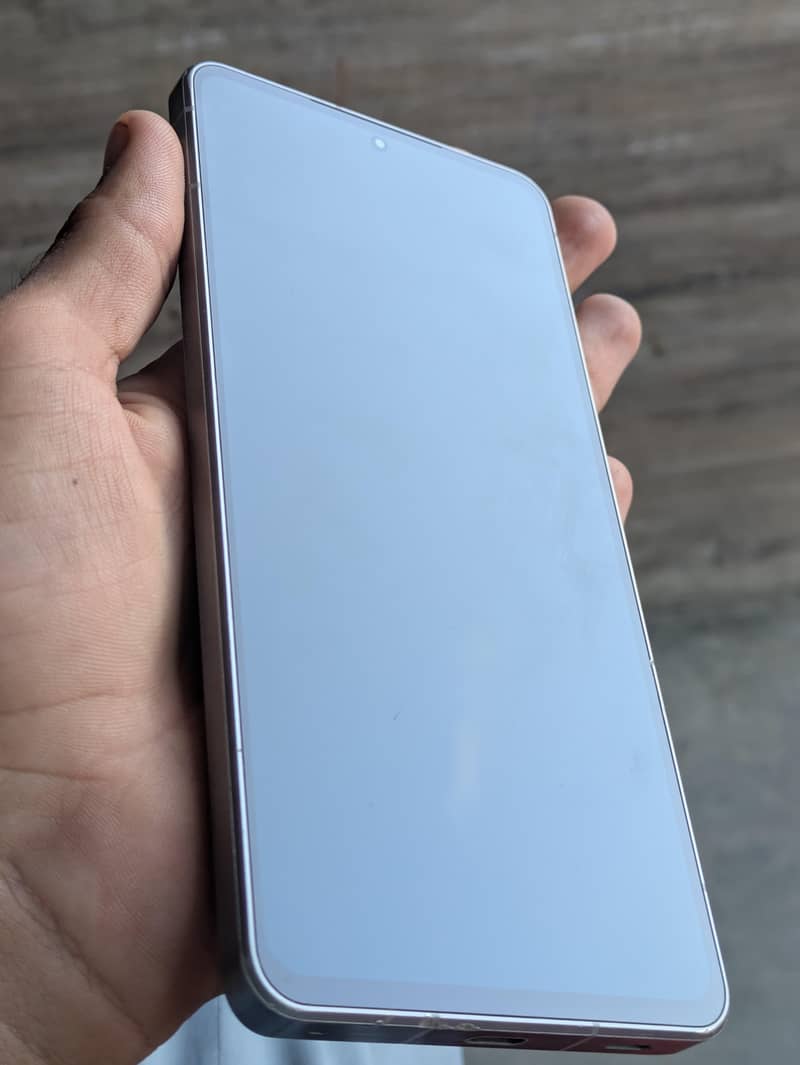 Sharp Aquos R7 2