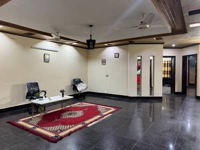 01 KANAL UPPRR PORTION FOR FAMILIES+ SILENT OFFICE FOR RENT IN JOHAR TOWN LAHORE