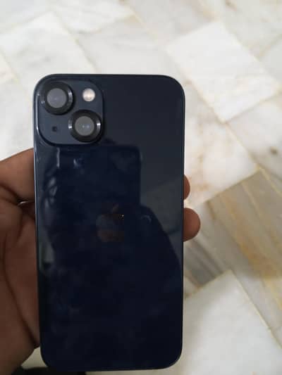 Apple iPhone 13