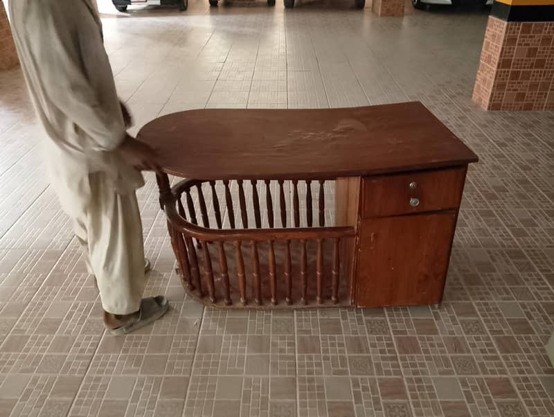 D SHAPE UNIVERSAL TABLE USAGE (For pressing store objects ETC ) 1