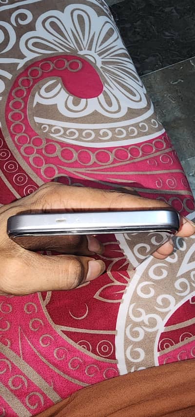 Tecno Spark Go 2