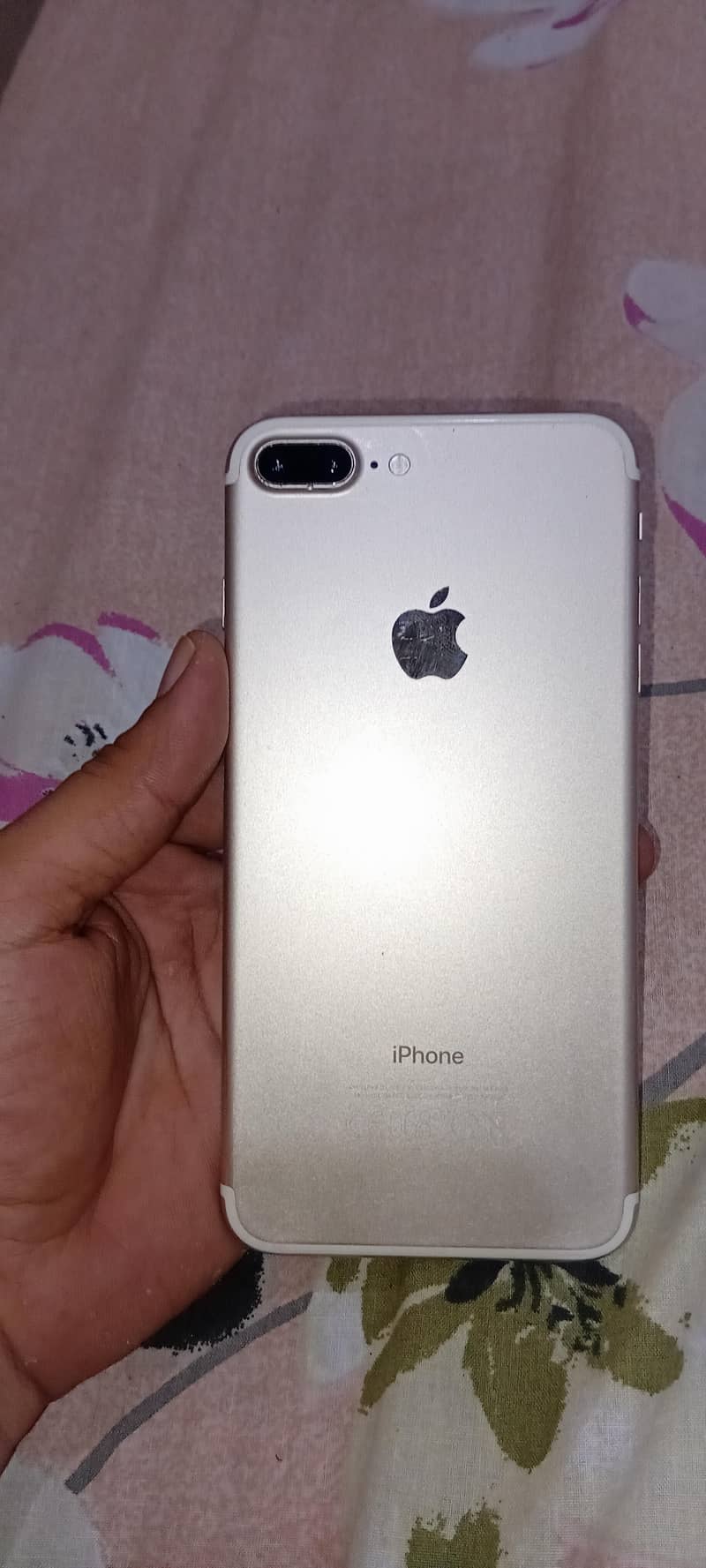 Apple iPhone 7 Plus 0