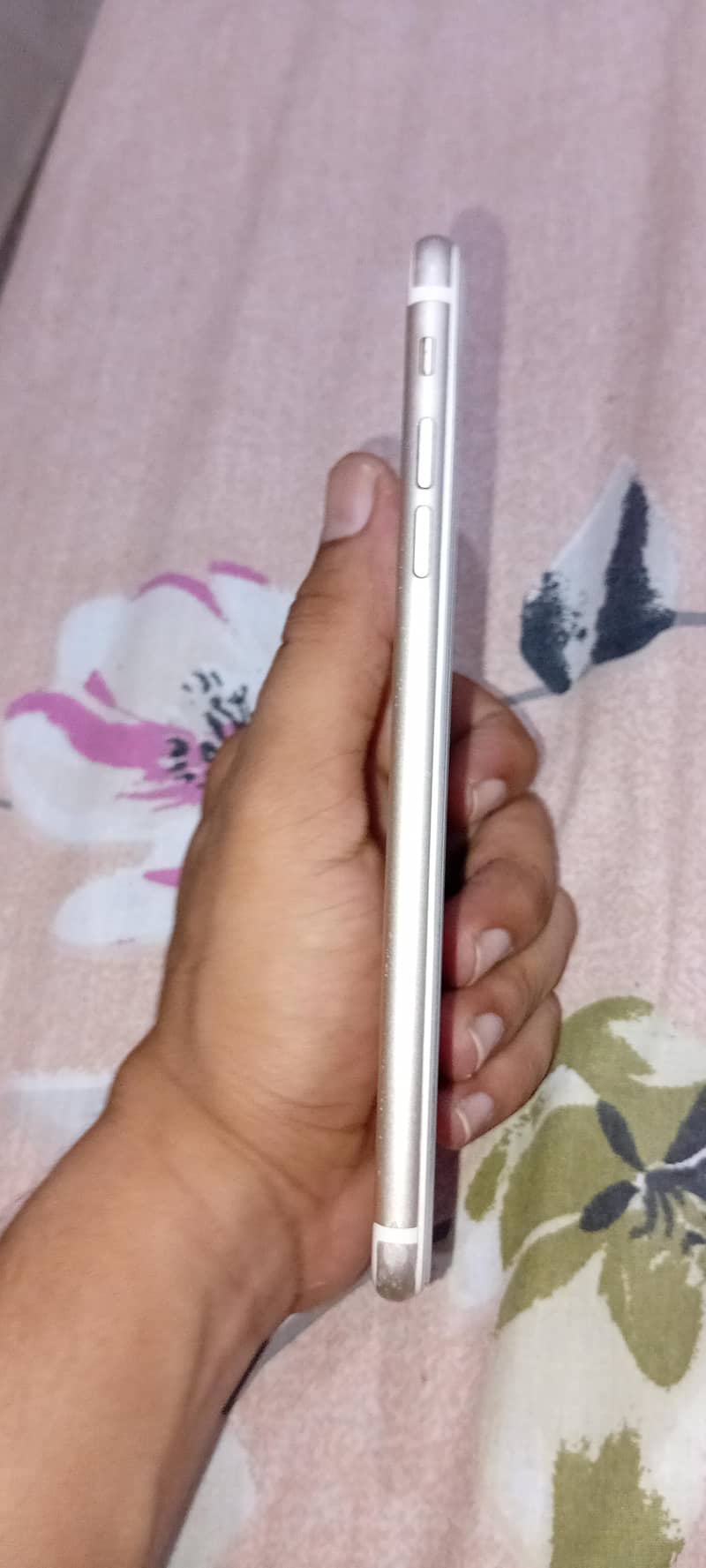 Apple iPhone 7 Plus 4