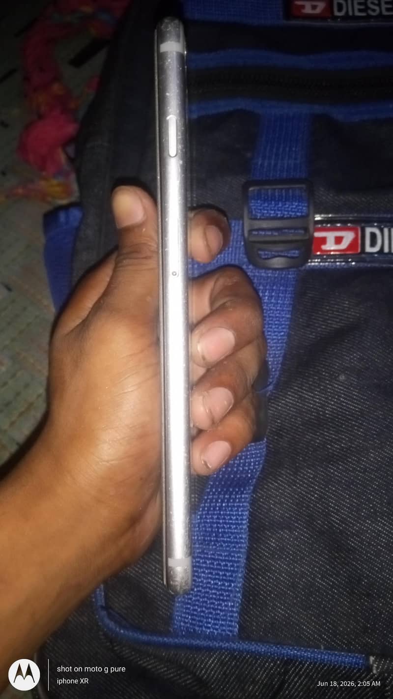 Apple iPhone 6 Plus 3