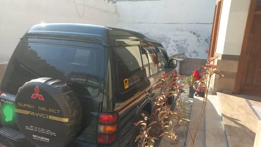 Mitsubishi Pajero 1993