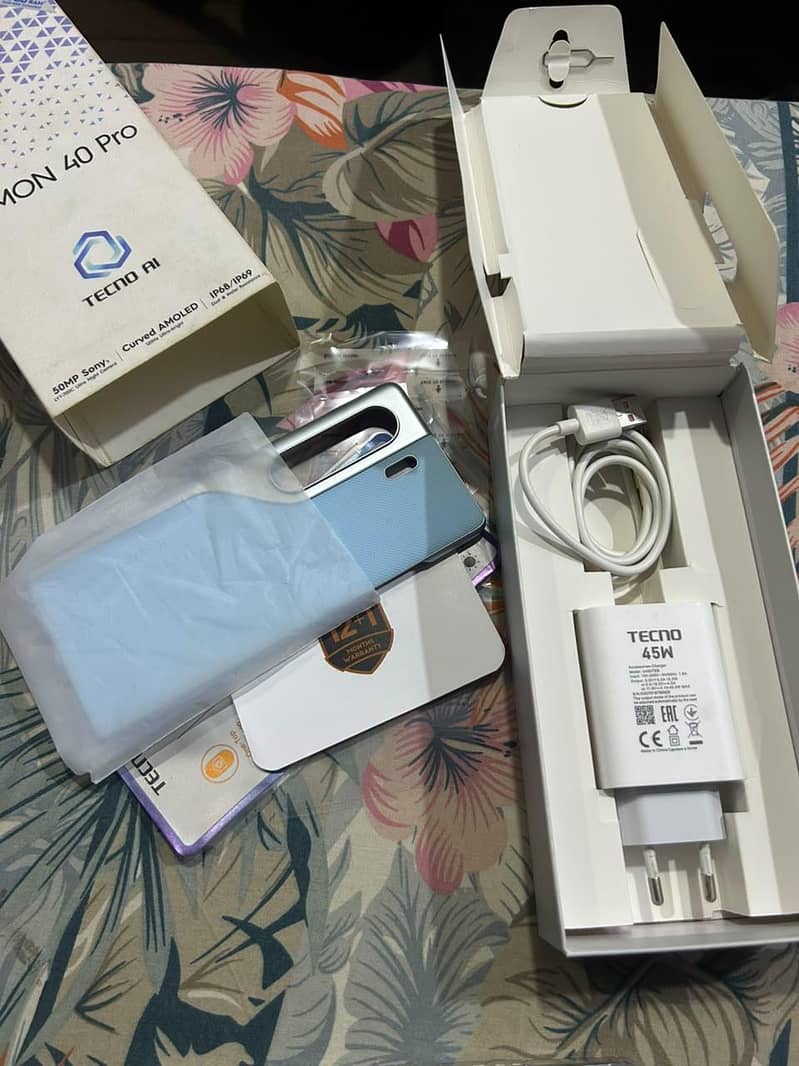 Tecno CAMON 40 Pro 3