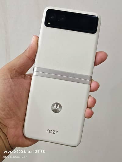 Motorola Razr 40