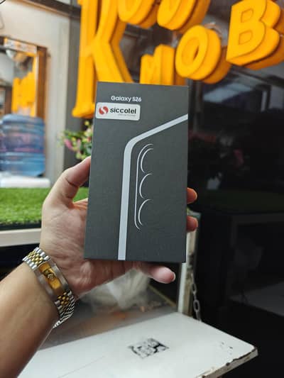 Samsung galaxy s26,S26 box pack sealed  1 year waranty