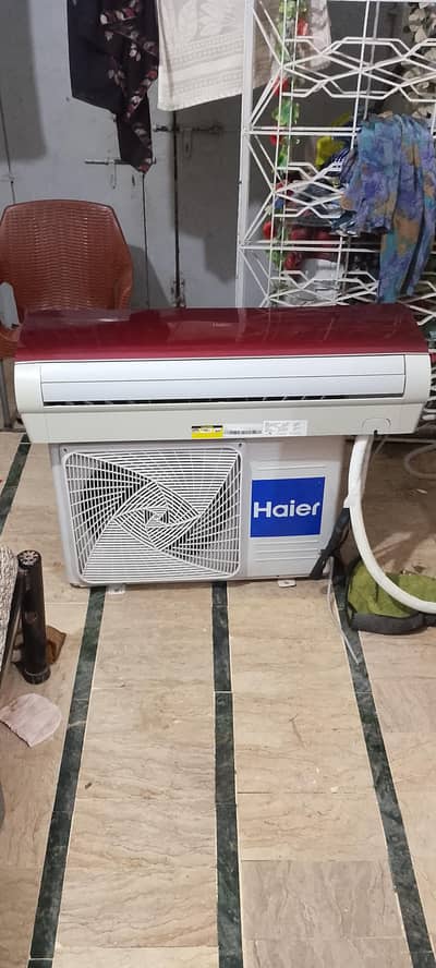 Hair 1.5 Ton Non Inveter Urgent Sale
