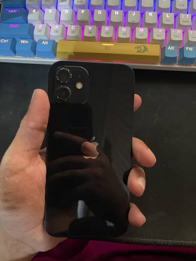 Apple iPhone 12