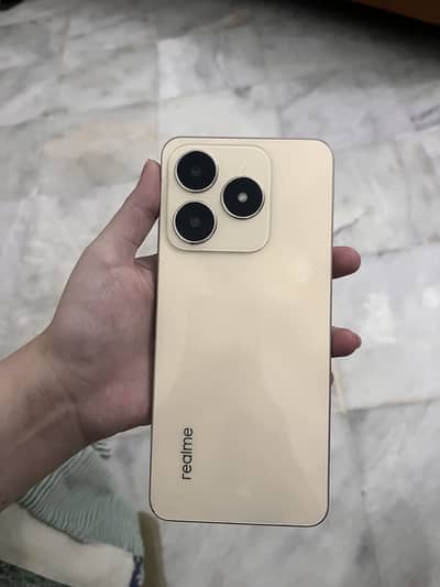 Realme C61 urgent selling