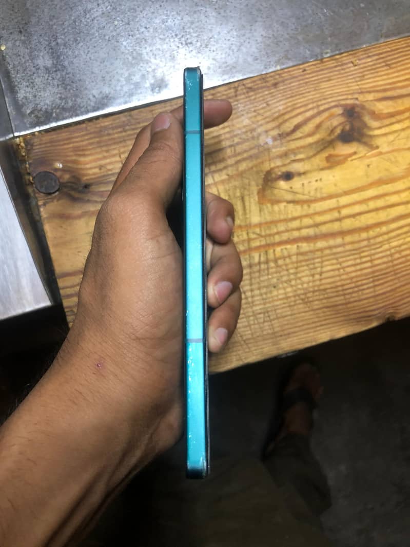 8/256 03160221480 5