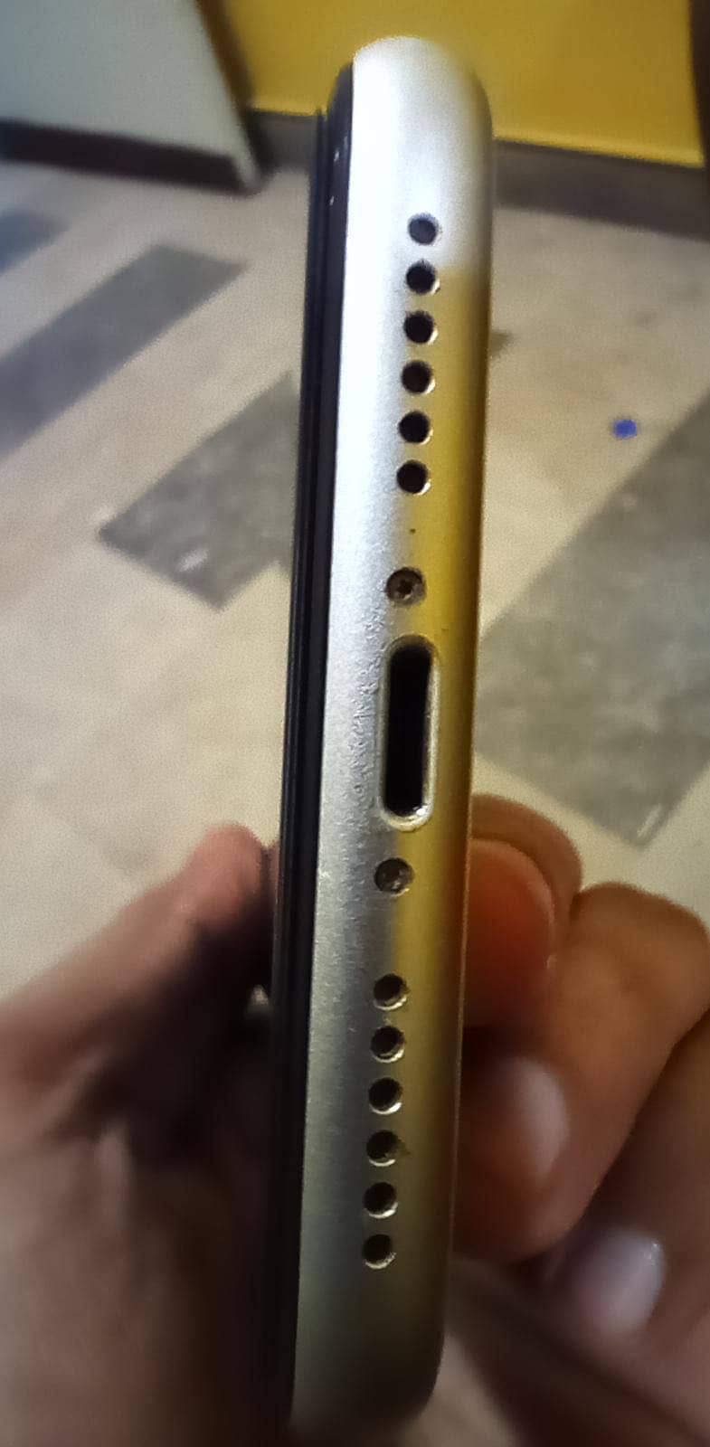 Apple iPhone 11 3