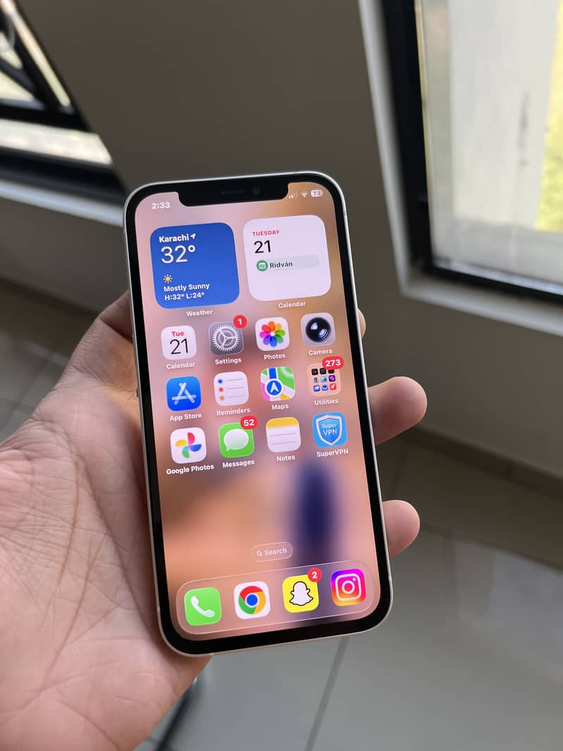 Apple iPhone 12 0