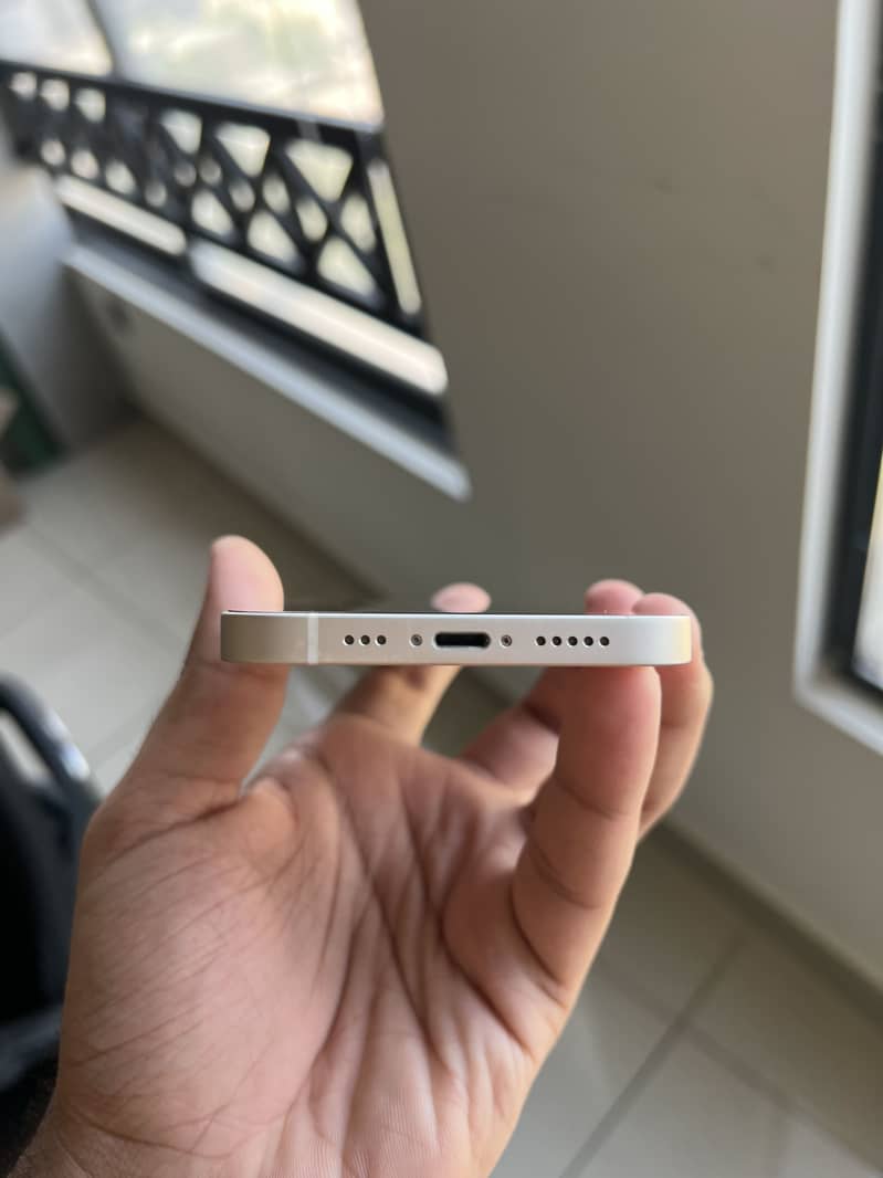 Apple iPhone 12 3