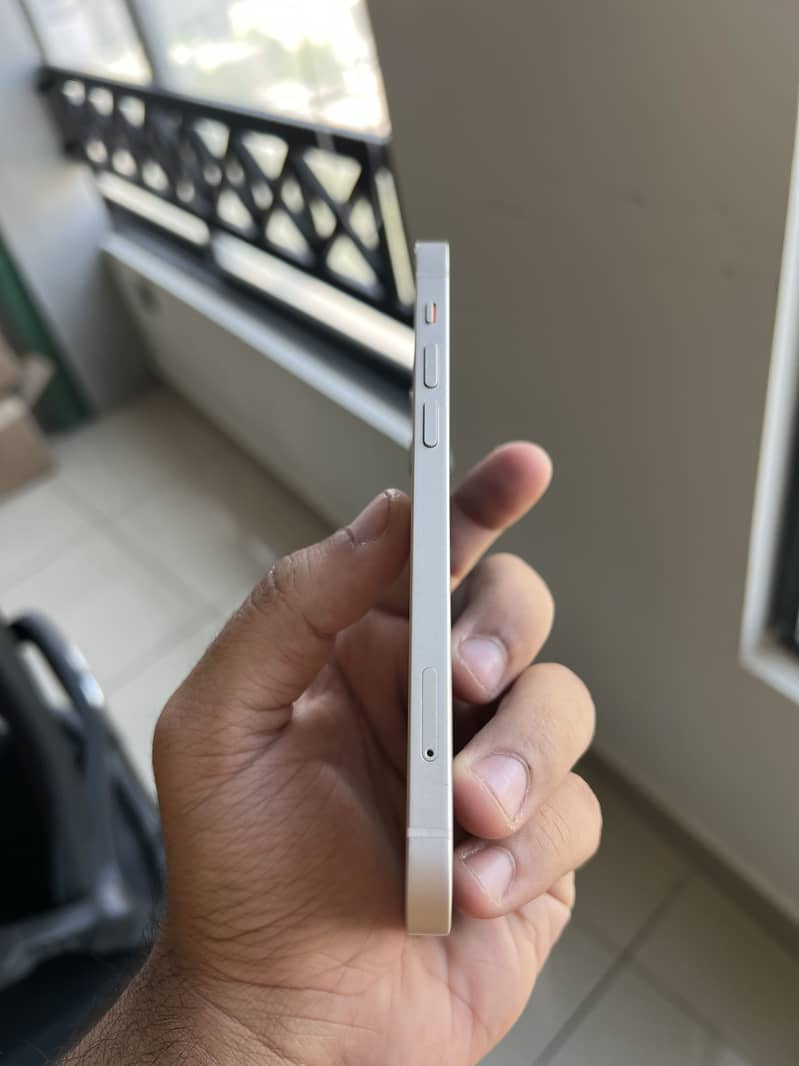 Apple iPhone 12 5