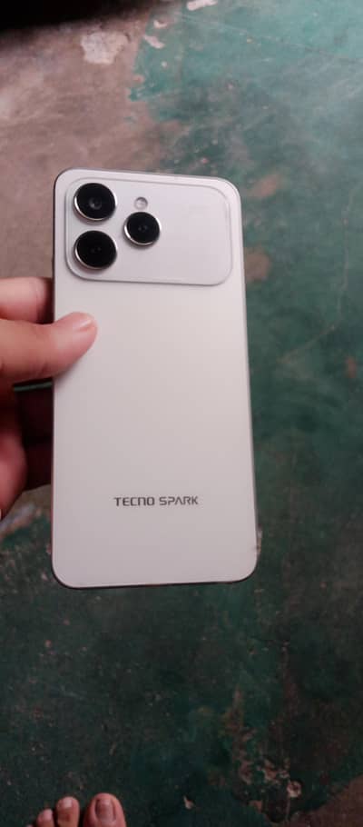 Techno spark 40