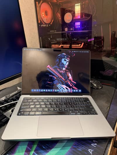 Macbook Pro M3 14” inches (late 2023) 10/10