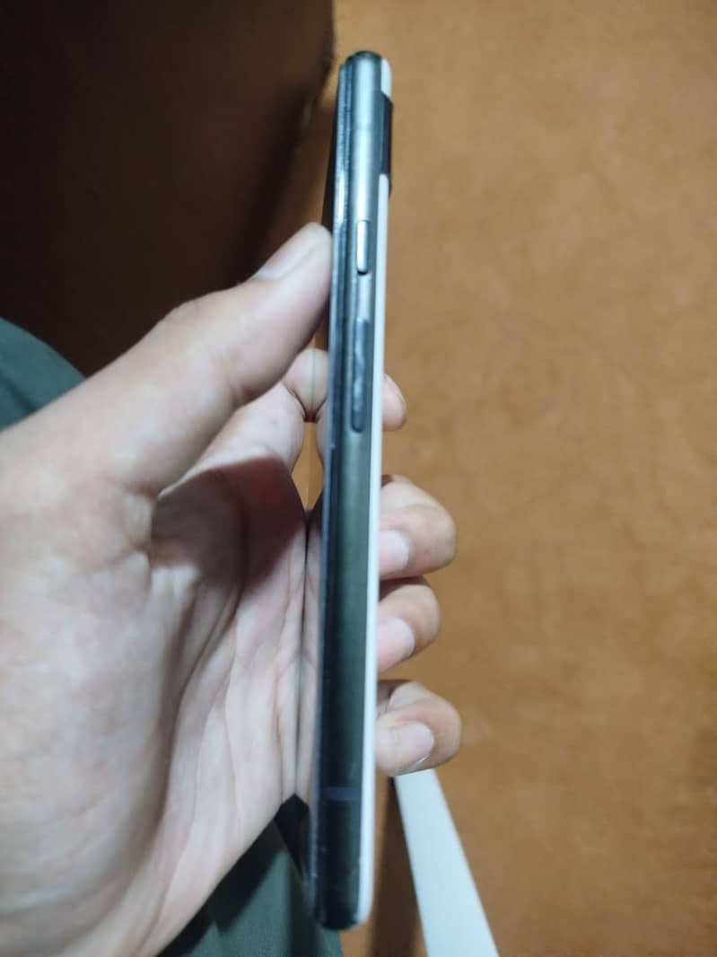 Google Pixel 6a 3