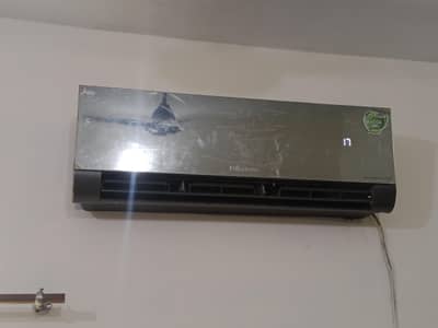 2 years used Only Full Lush pice Good condition Full havey wali collin