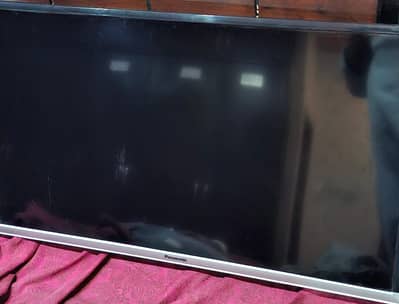 Panasonic 32 Inch LED/LCD Smart TV – Good Condition (TH-32D310M)