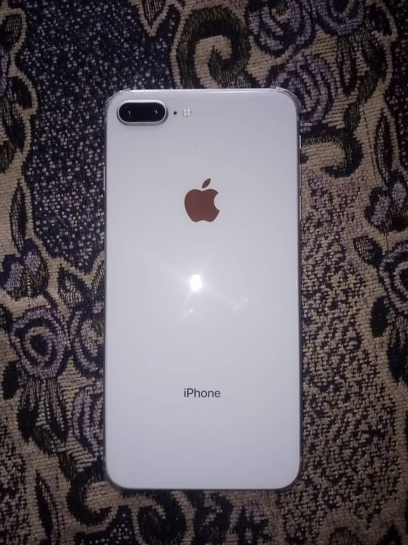 Apple iPhone 8 Plus 0