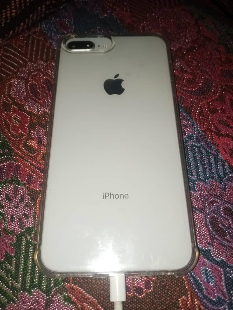 Apple iPhone 8 Plus 7