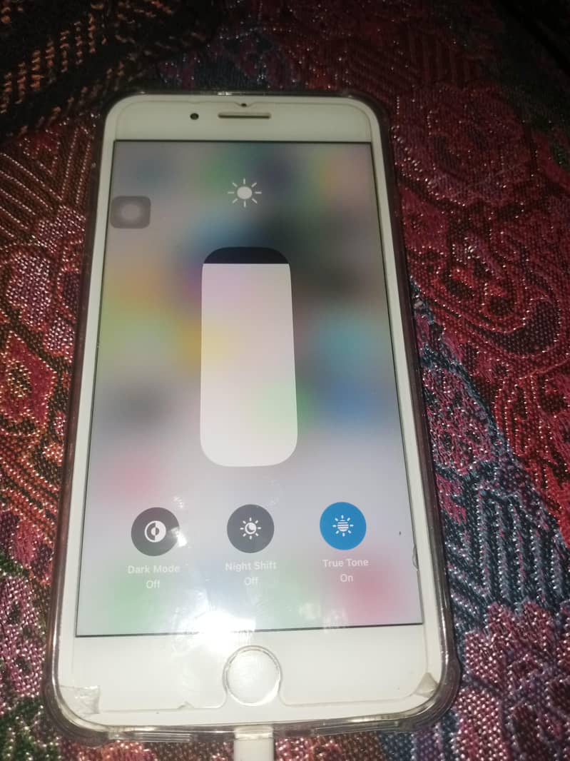 Apple iPhone 8 Plus 9