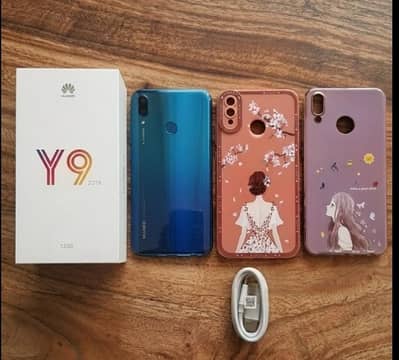 Huawei Y9. with box