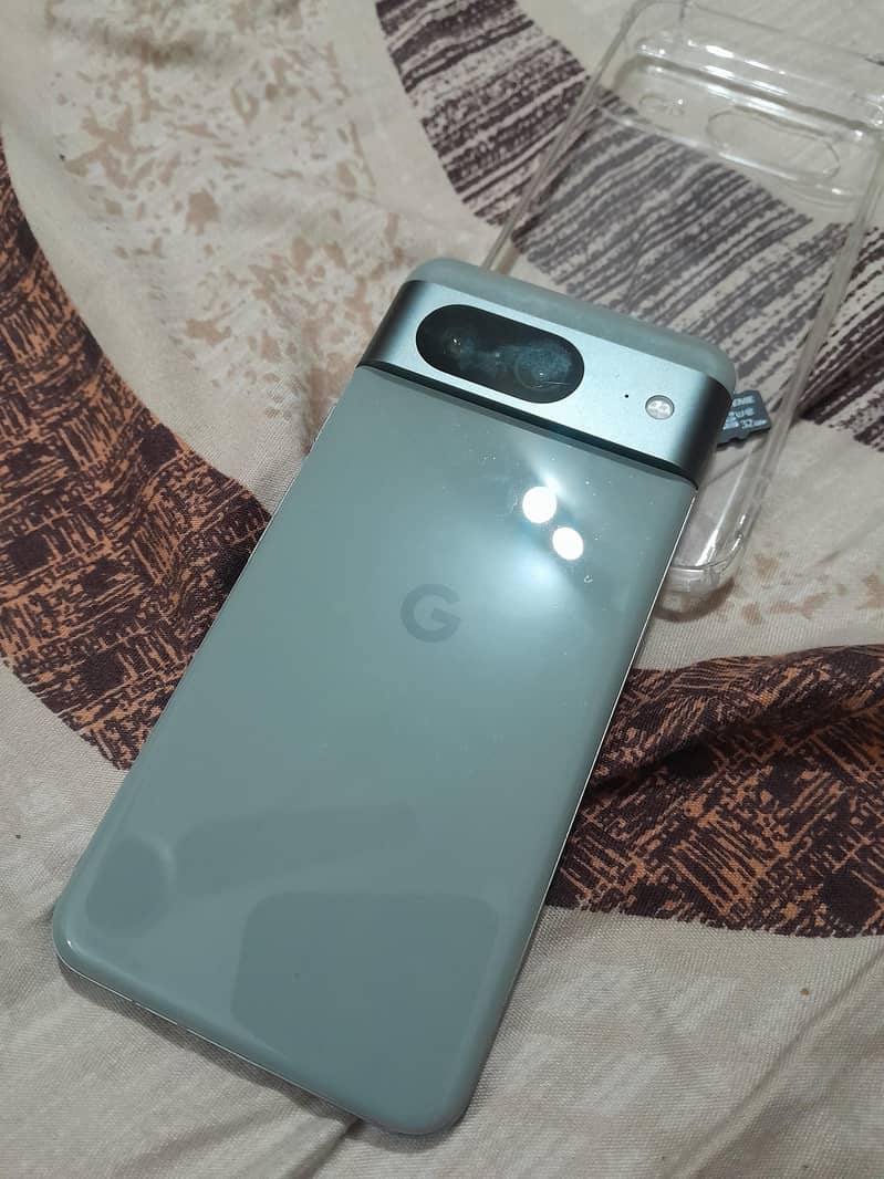 Google Pixel 8 1