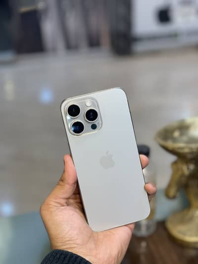 iPhone 15 Pro Max 256GB Official PTA/- 88 BH Just face is issue: