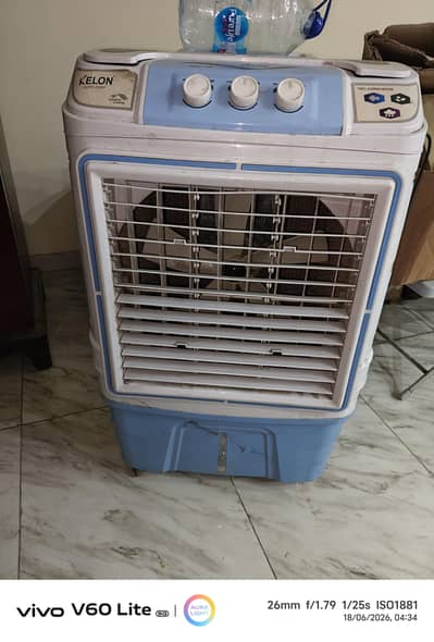 Kelon 85 litre ac dc cooler