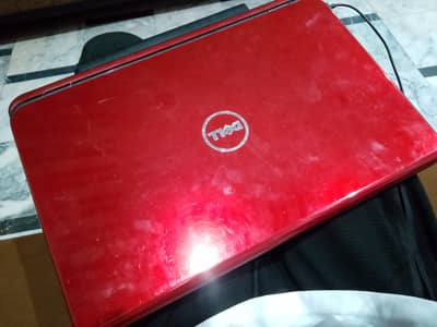 I am selling my Dell laptop with 4gb ram and 128gb ssd and 520g hhd