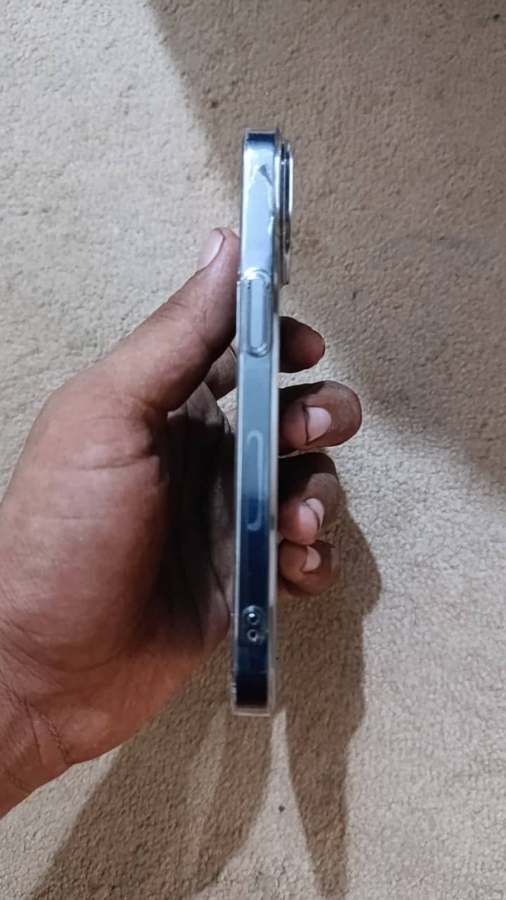 Apple iPhone 14 1