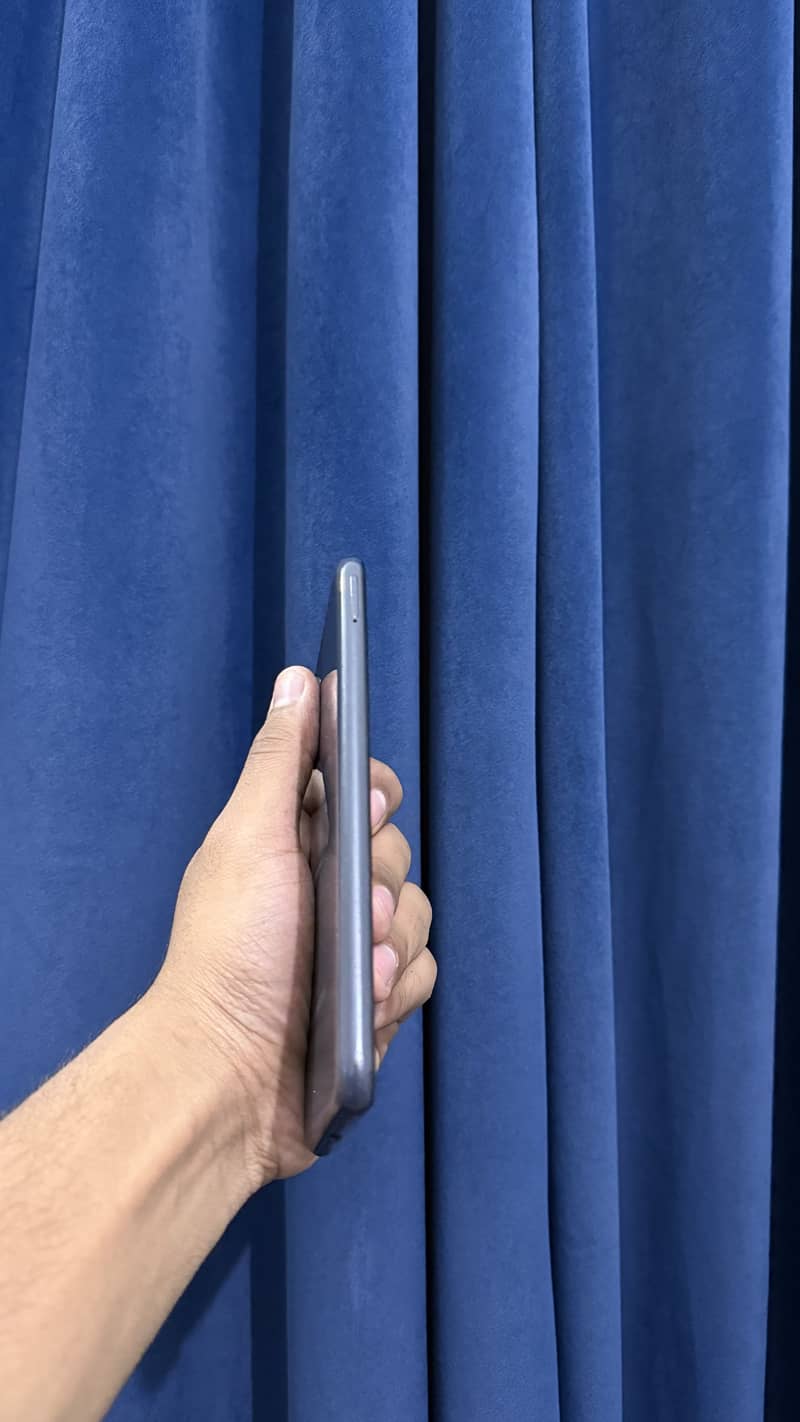 Samsung Mobile A13 3