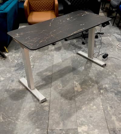 standing desk, Ergonomic desk, height adjustable desk, electric heigh,