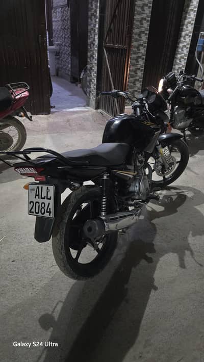 ybr 125