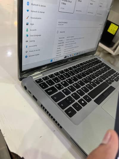Dell i5 10th laptop 51000 only 8gb ram 256gb Nvm