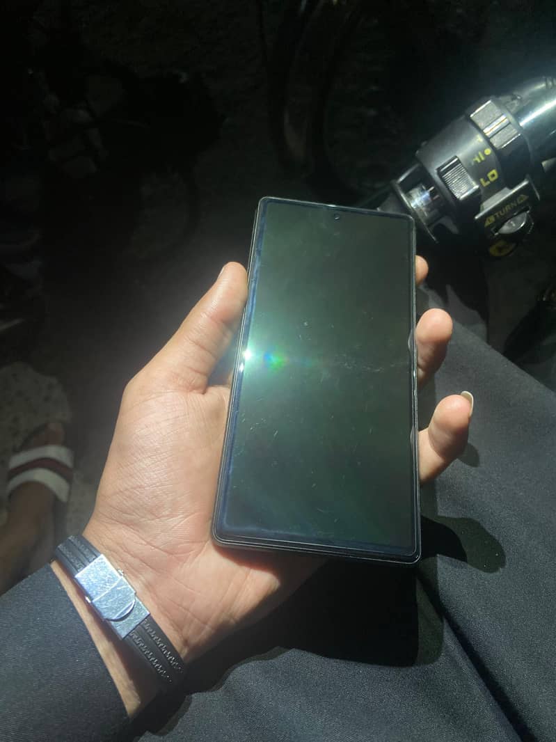 Google Pixel 6 4