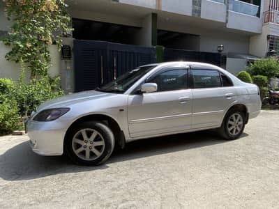 Honda Civic Oriel 2004