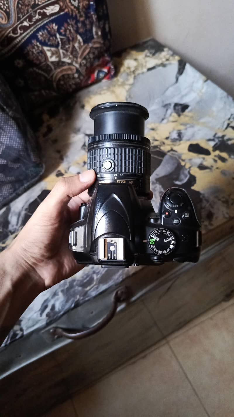 Nikon D3400 4